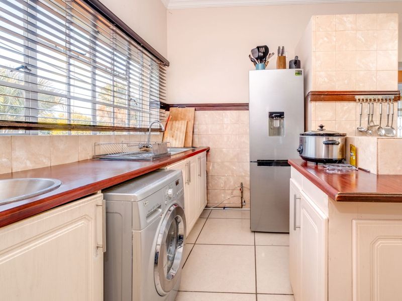 House For Sale in Noordheuwel - Photo 10