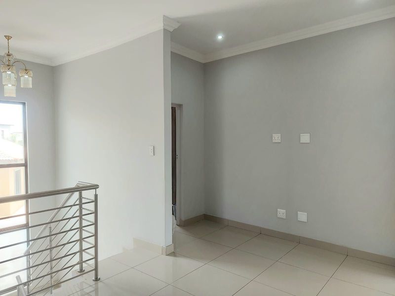 Townhouse For Sale in Savannah Country Estate - Photo 8