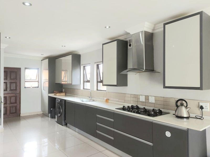 Townhouse For Sale in Savannah Country Estate - Photo 6