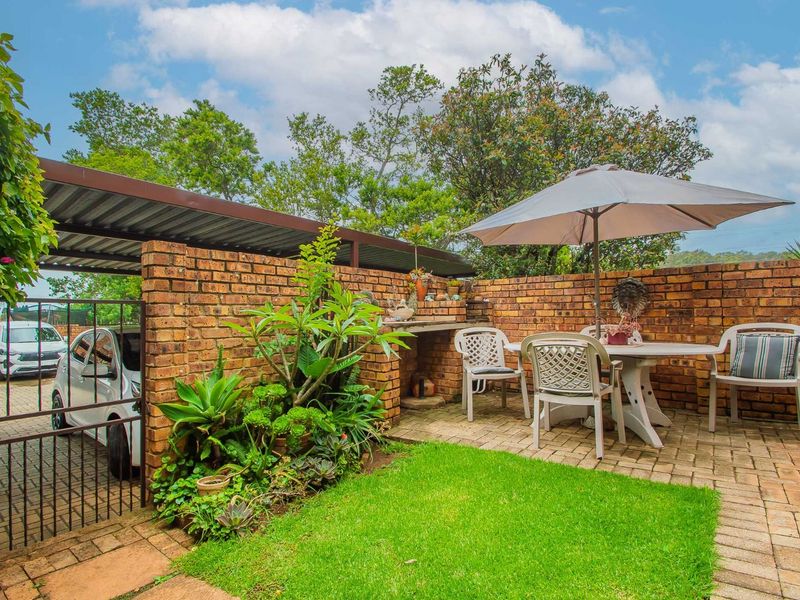 Townhouse For Sale in Wilgeheuwel - Photo 4