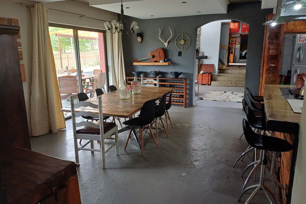 House For Sale in Volksrust Central - Photo 4