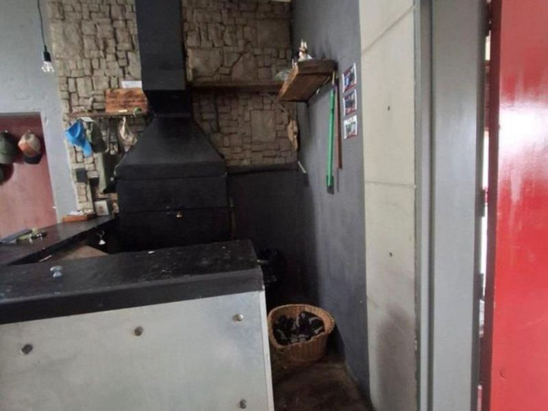 House For Sale in Volksrust Central - Photo 9