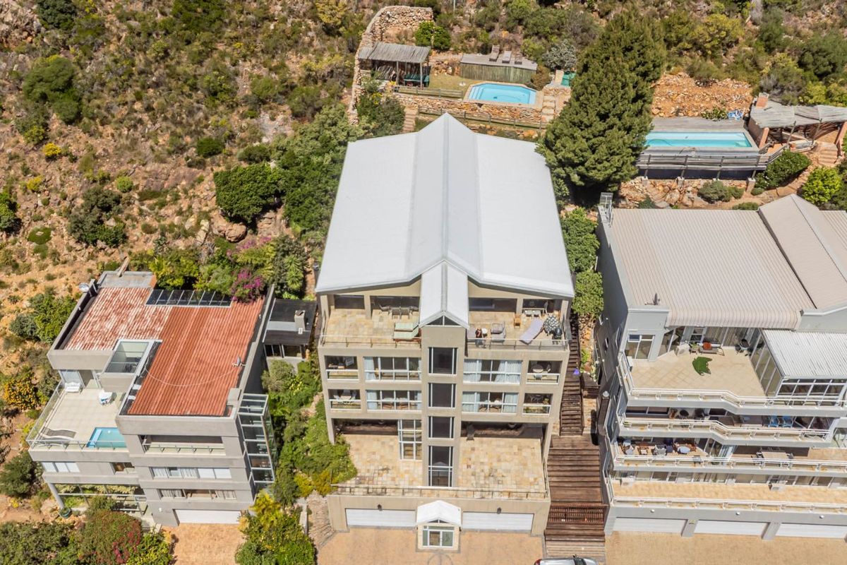 Guest House For Sale in Mountainside - Photo 3