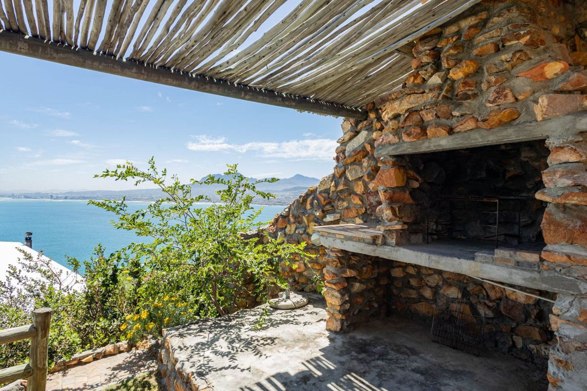 Guest House For Sale in Mountainside - Photo 5
