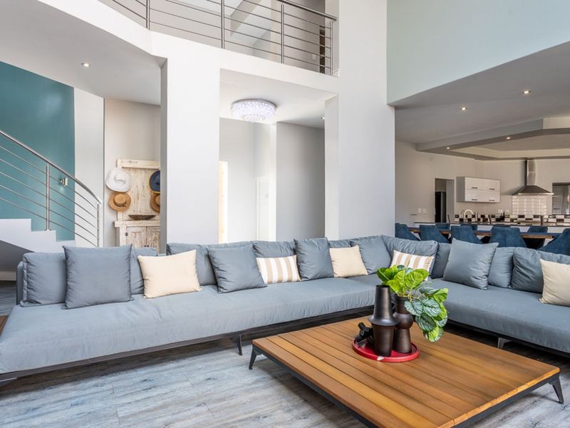 House For Sale in Silver Lakes - Photo 9