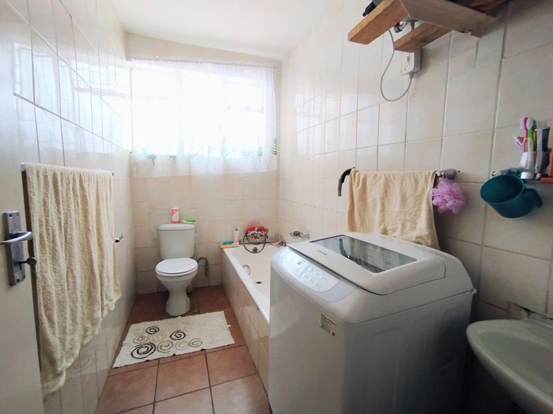 Apartment For Sale in Potchefstroom Central - Photo 7