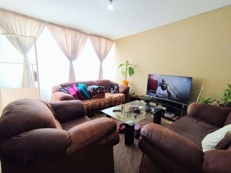 Apartment For Sale in Potchefstroom Central - Photo 2
