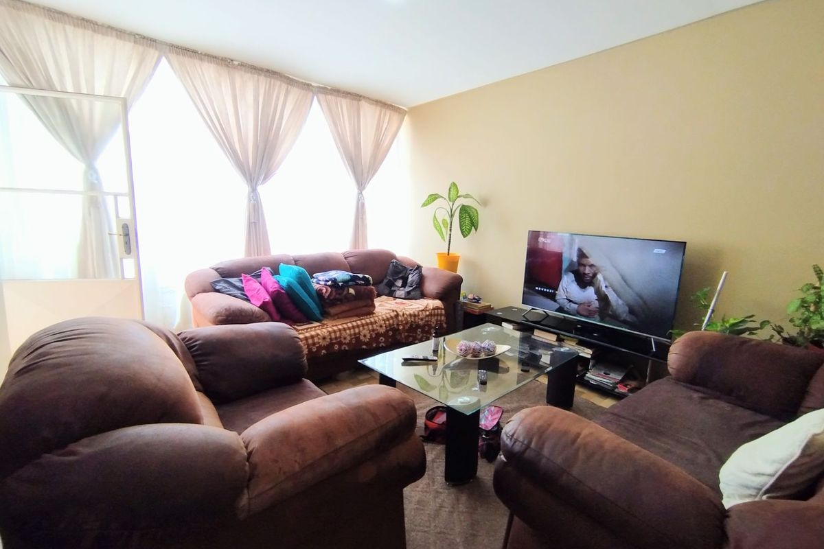 Apartment For Sale in Potchefstroom Central - Photo 2
