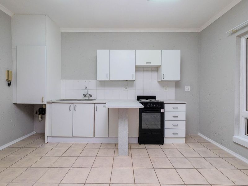 Apartment For Sale in Montgomery Park - Photo 2