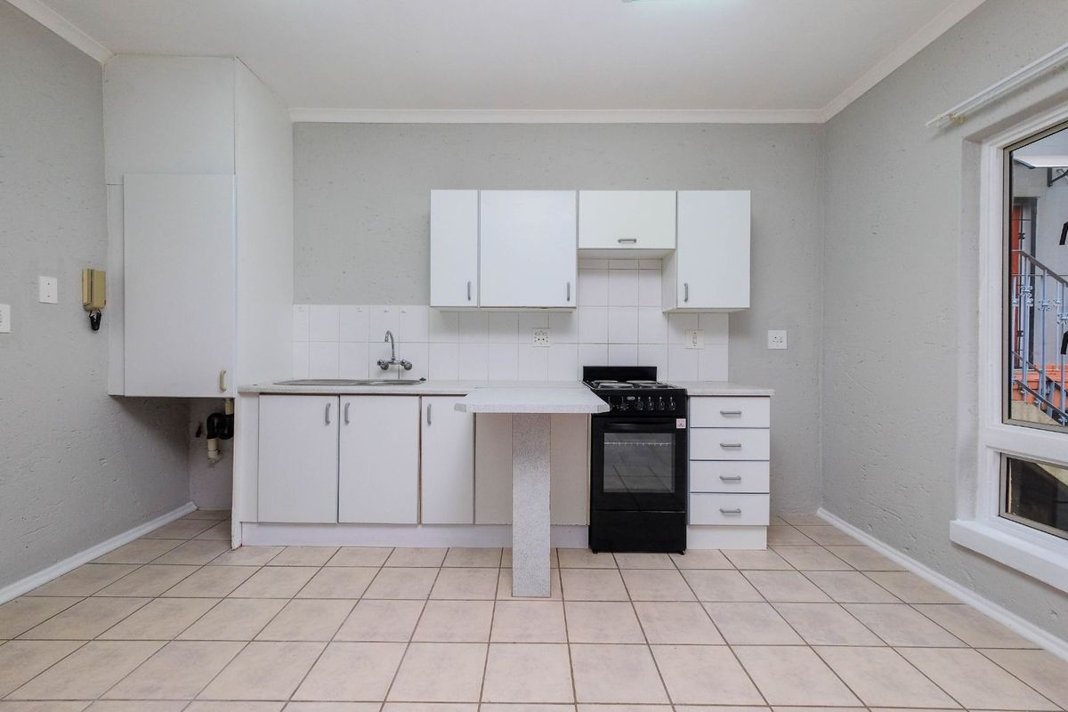 Apartment For Sale in Montgomery Park - Photo 2