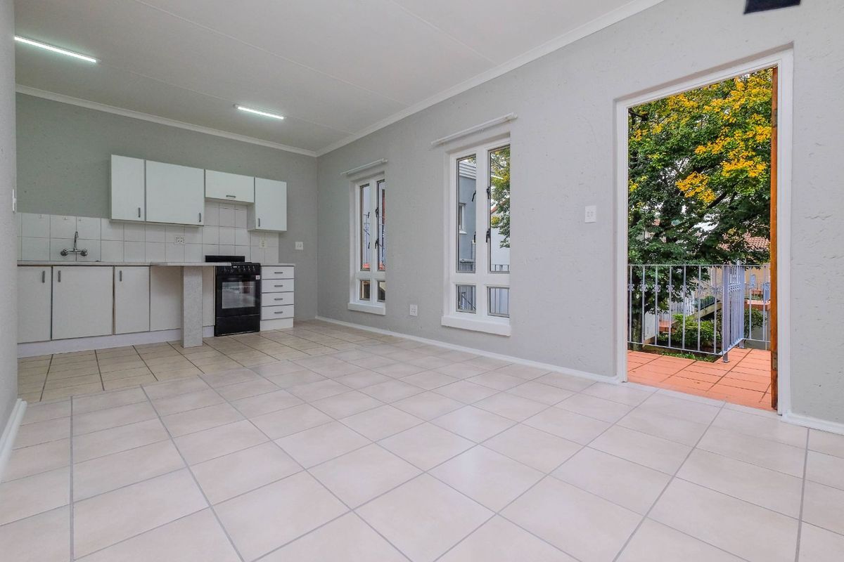 Apartment For Sale in Montgomery Park - Photo 3