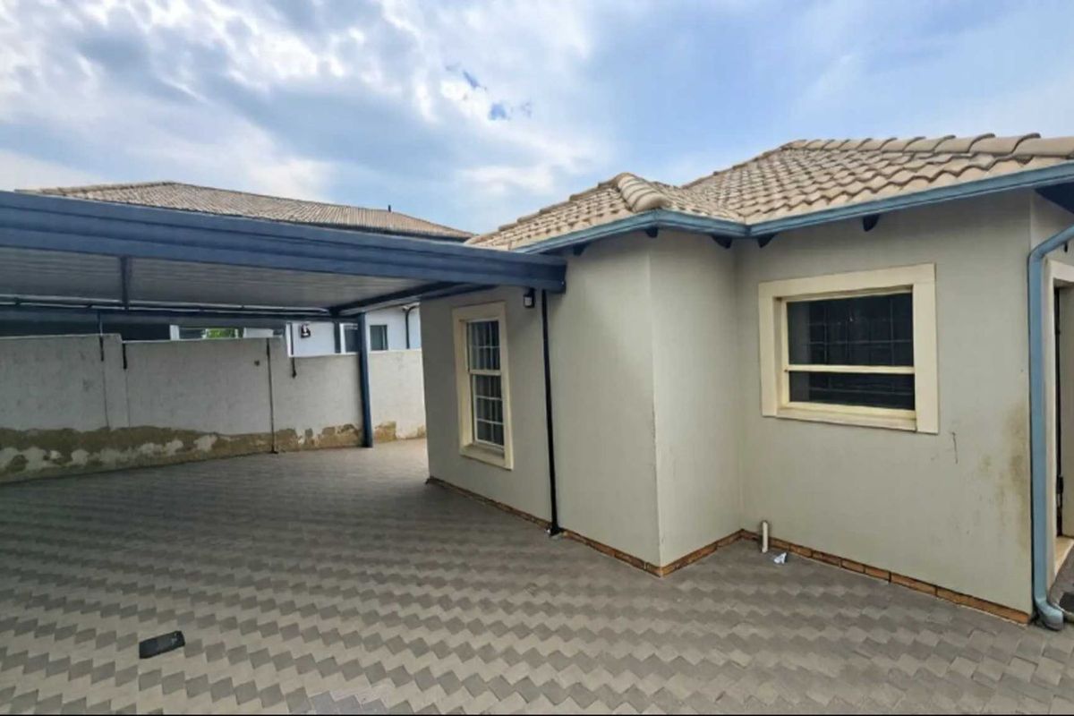 House For Sale in Riverside View - Photo 3