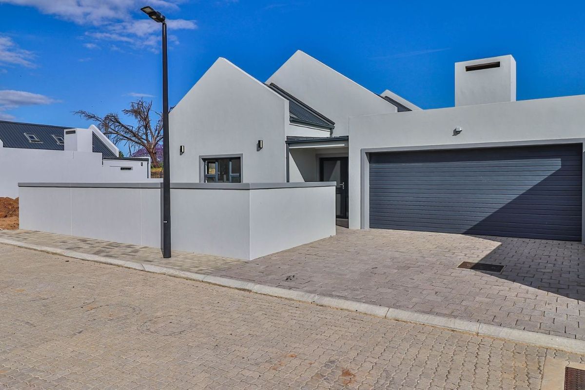 House For Sale in Robertson Central - Photo 4