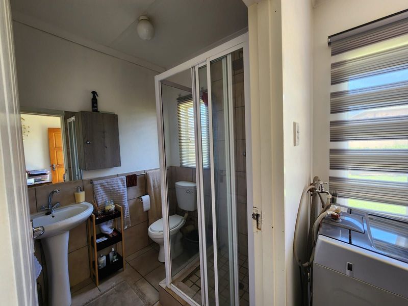 Townhouse For Sale in Diamant Park - Photo 9