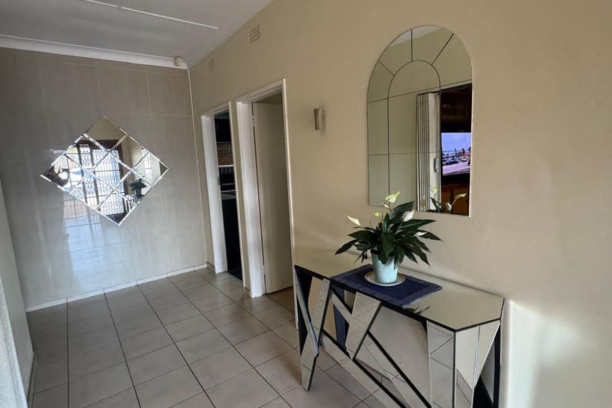 House For Sale in Northview - Photo 2