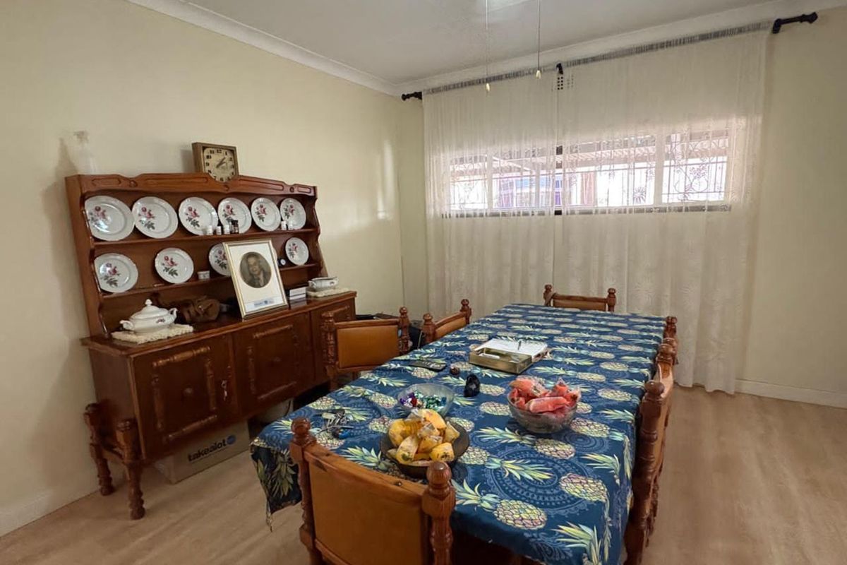 House For Sale in Northview - Photo 5