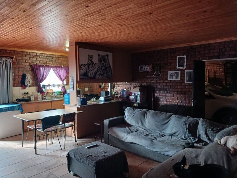 House For Sale in Hadison Park - Photo 3