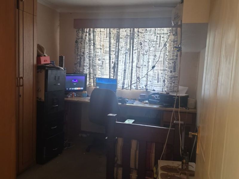 House For Sale in Neserhof Ext 1 - Photo 9