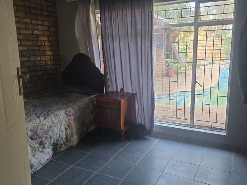 House For Sale in Neserhof Ext 1 - Photo 8