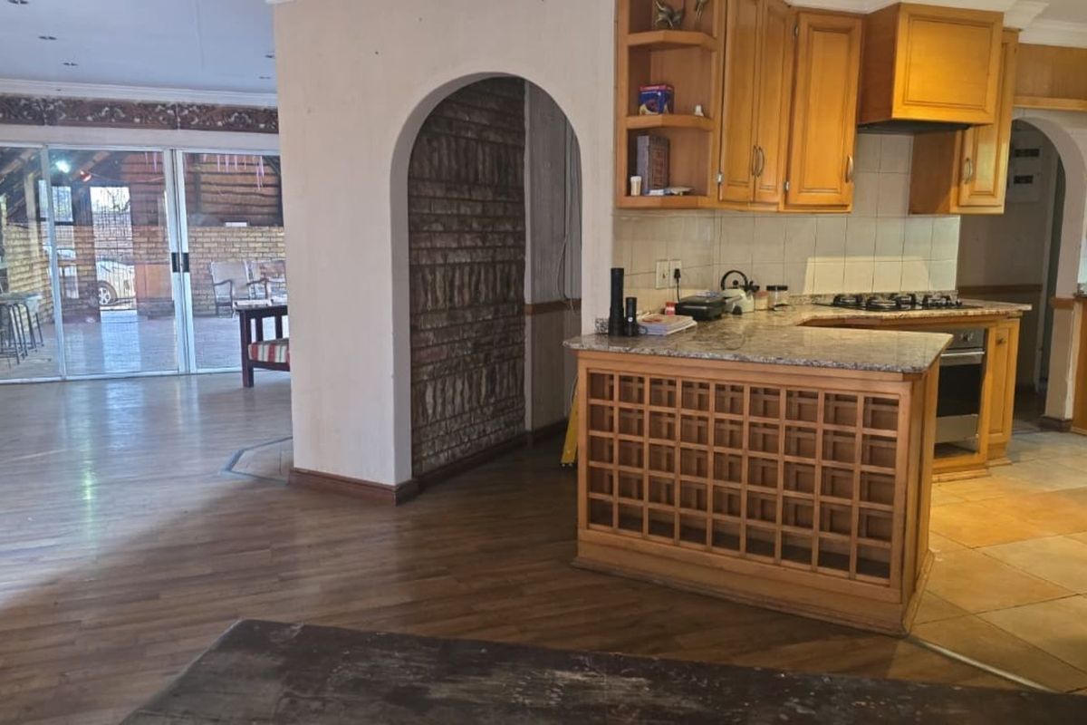 House For Sale in Neserhof Ext 1 - Photo 4