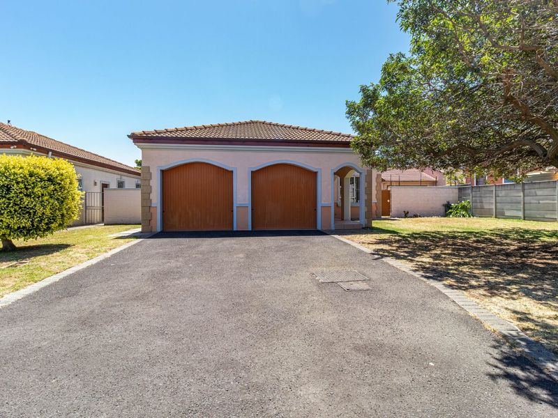 House For Sale in Strand South - Photo 7