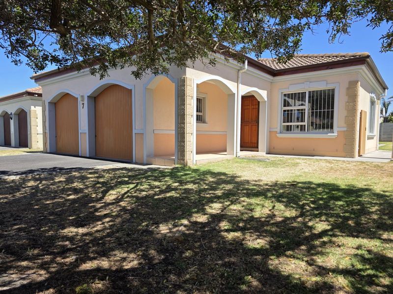 House For Sale in Strand South - Photo 2
