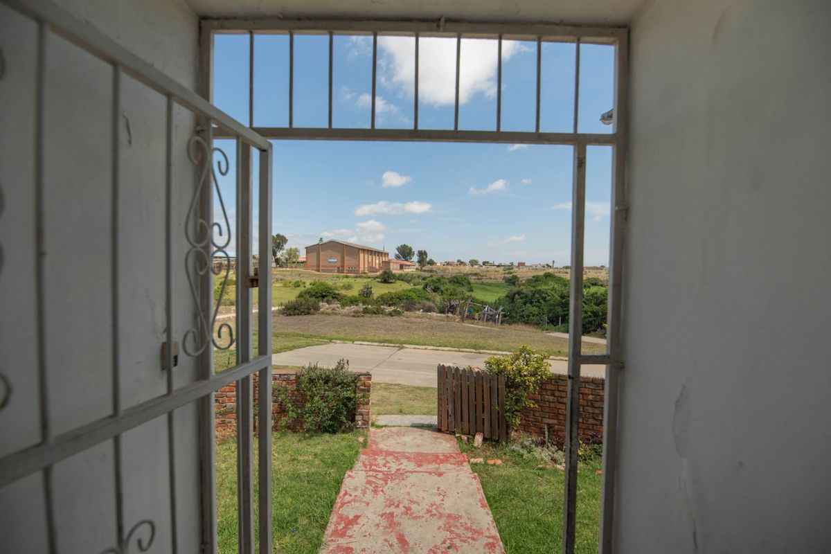 House For Sale in Bloemendal - Photo 3