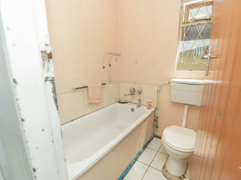 House For Sale in Bloemendal - Photo 8