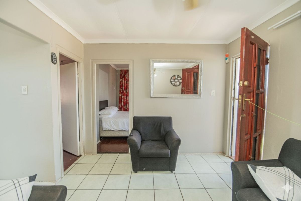 House For Sale in Bloemendal - Photo 5