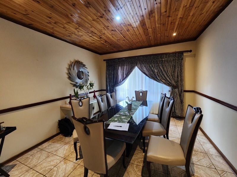 House For Sale in Minerva Gardens - Photo 3