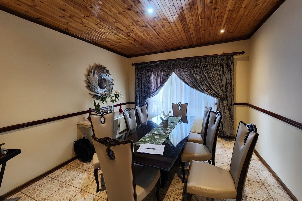 House For Sale in Minerva Gardens - Photo 3