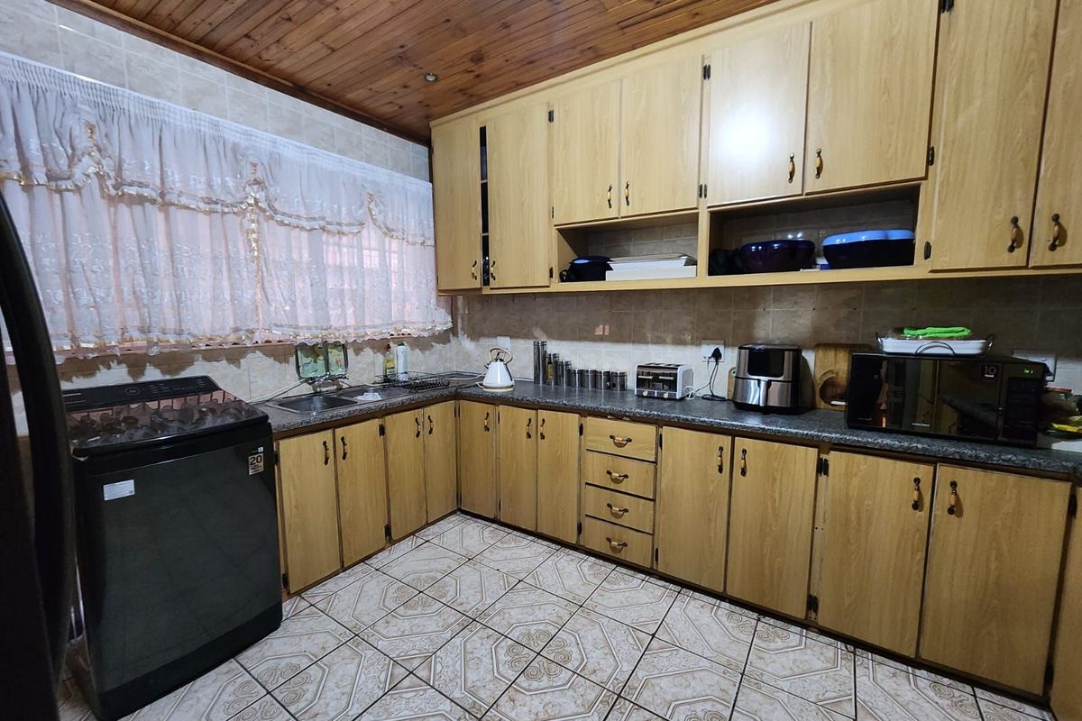 House For Sale in Minerva Gardens - Photo 4