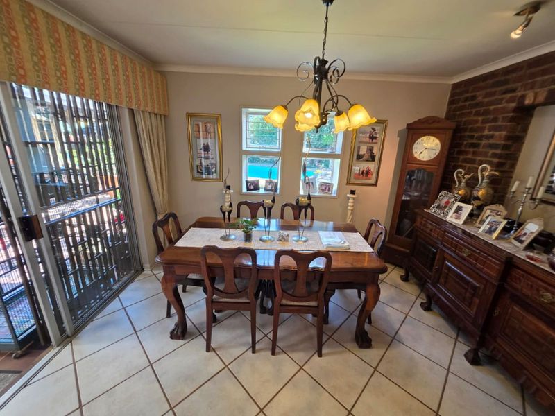 House For Sale in Royldene - Photo 7