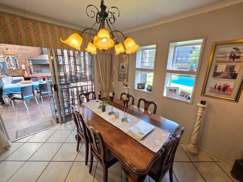 House For Sale in Royldene - Photo 6