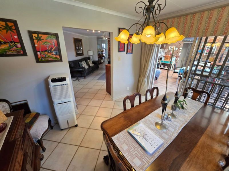 House For Sale in Royldene - Photo 5