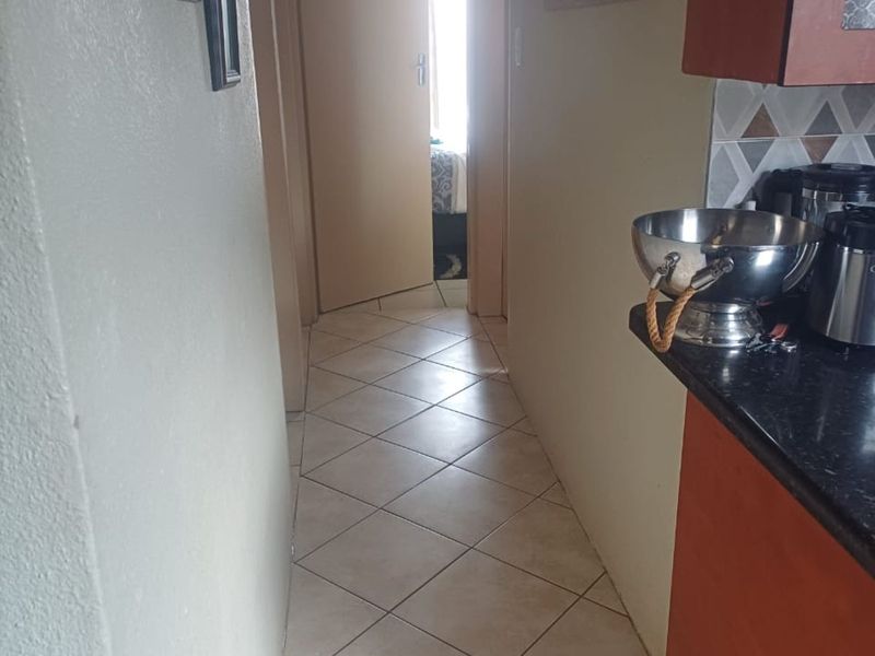 House To Rent in Soshanguve Ext - Photo 6