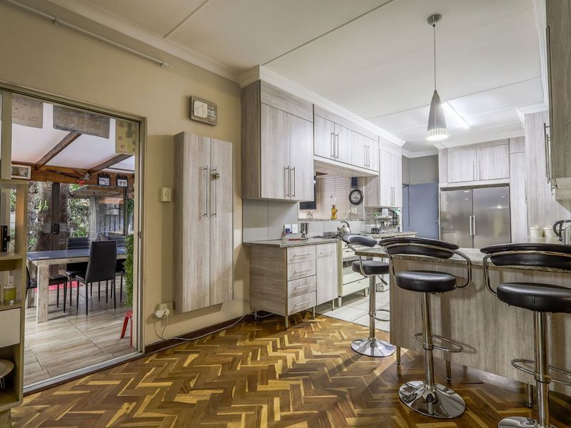 House For Sale in Maroelana - Photo 2