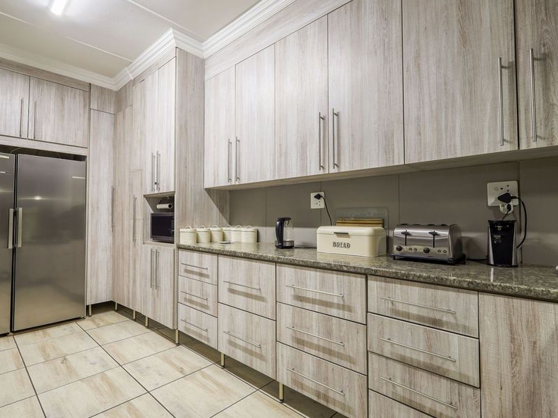 House For Sale in Maroelana - Photo 4