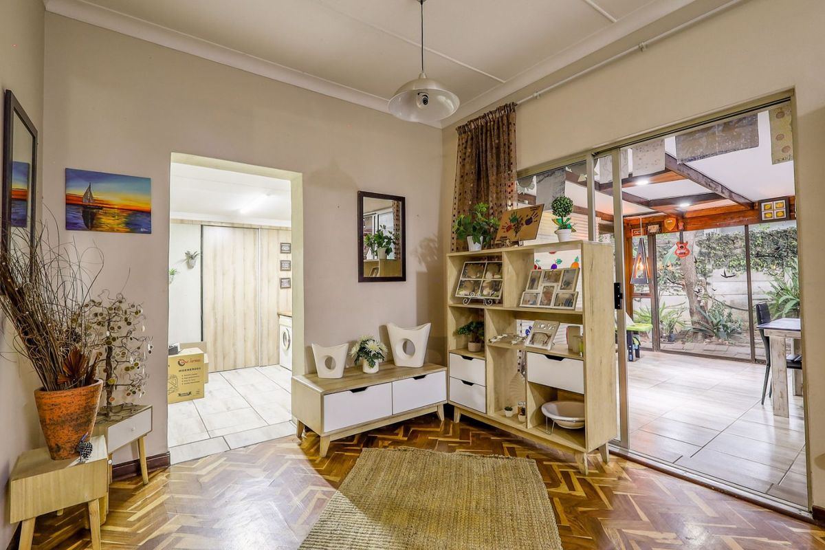 House For Sale in Maroelana - Photo 3