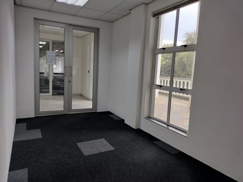 Office To Rent in Bryanston East - Photo 10