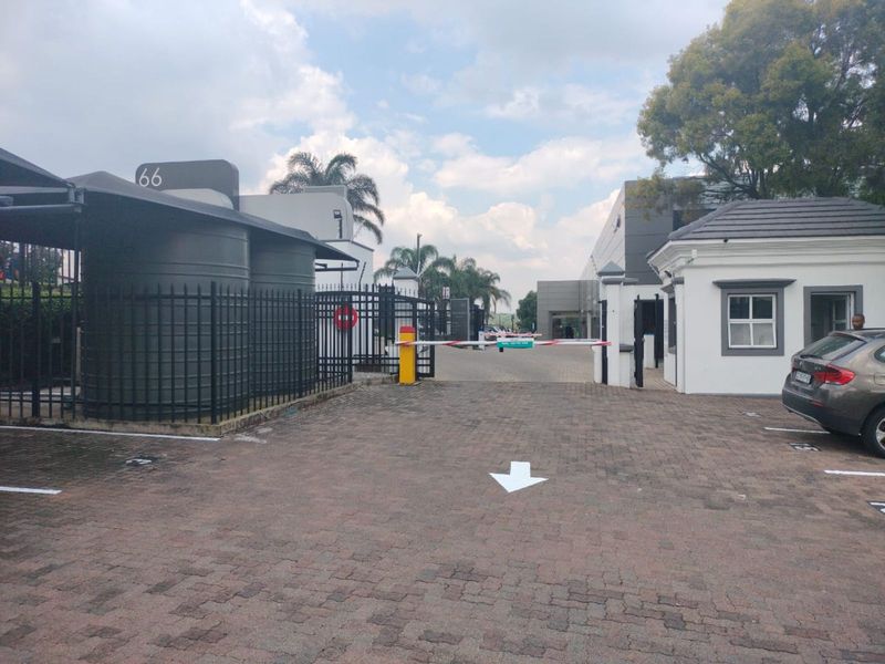 Office To Rent in Bryanston East - Photo 4