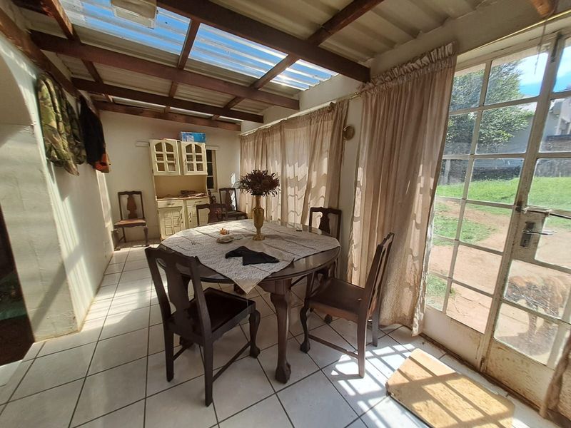 House For Sale in College Hill - Photo 3