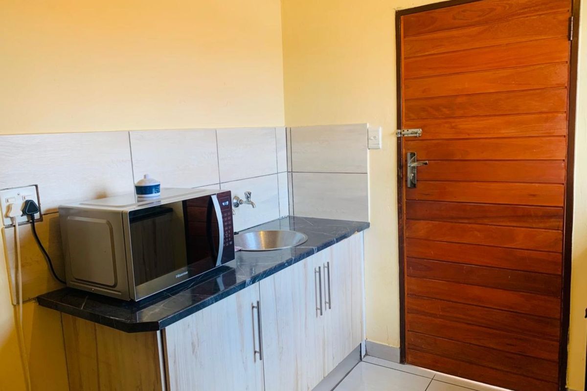 House For Sale in Seshego - Photo 4