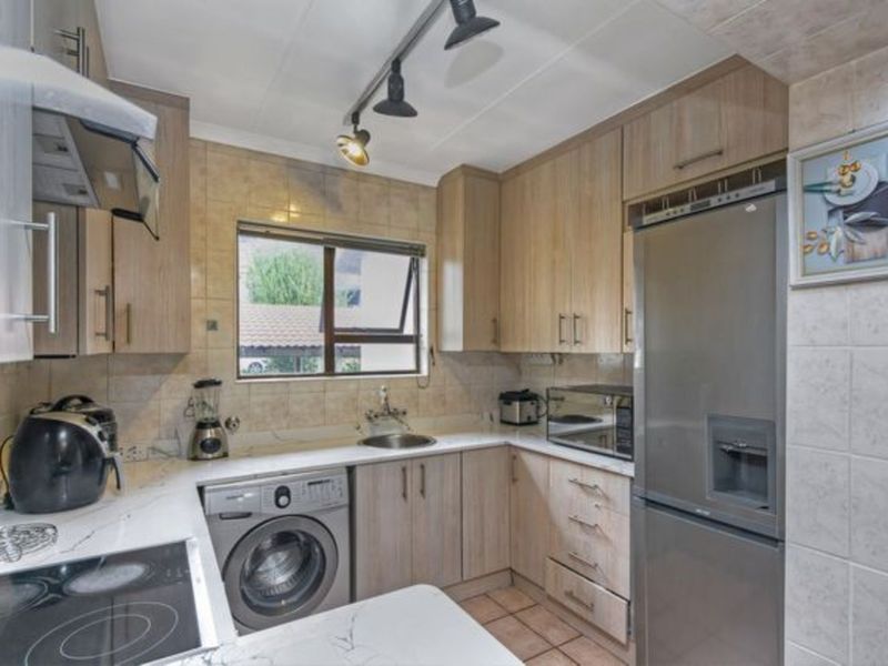 Apartment For Sale in Maroeladal - Photo 4
