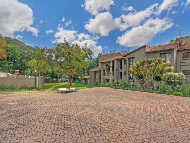 Apartment For Sale in Maroeladal - Photo 2