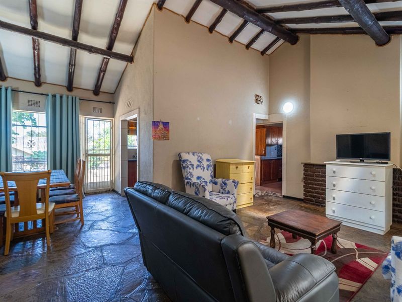 House For Sale in Horison - Photo 7