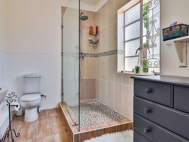 House For Sale in Montagu Central - Photo 10