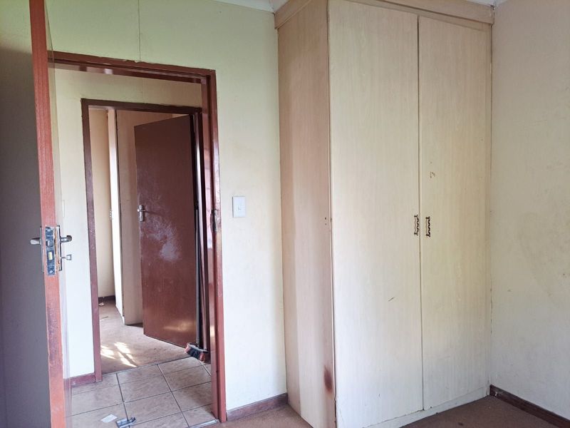 House For Sale in Nellmapius - Photo 8