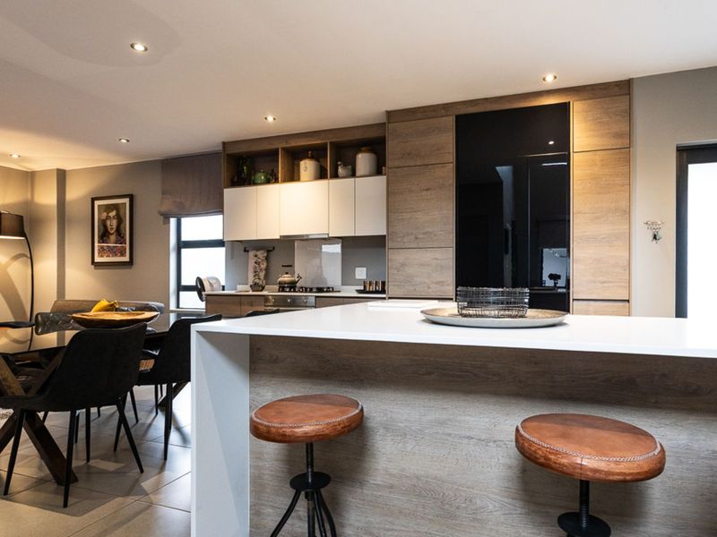 Townhouse For Sale in The Hills Game Reserve Estate - Photo 4
