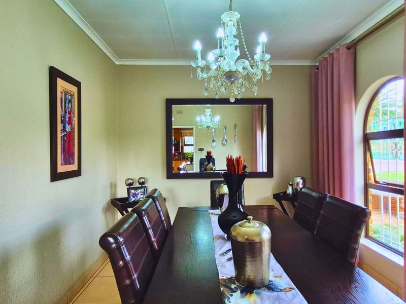 House For Sale in Birchleigh North - Photo 9